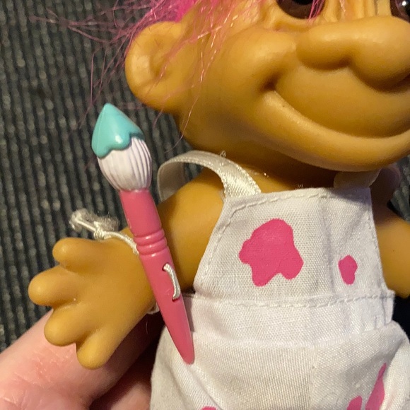 Vintage Russ Artist Painter Troll Doll Pink Hair - Picture 4 of 7